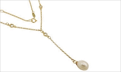 Colliers aus Gold